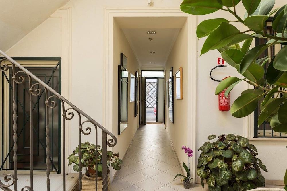 Lodi Apart-hotel Roma